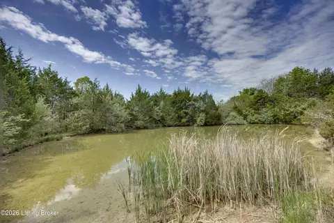 View/Area - 2305 Reuben Smith Rd, Loretto, KY 40037 photo 2 of 8