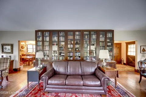 Living - 2305 Reuben Smith Rd, Loretto, KY 40037 photo 2 of 4
