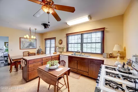Kitchen - 2305 Reuben Smith Rd, Loretto, KY 40037 photo 6 of 8