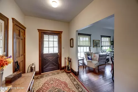 Entry Way - 2305 Reuben Smith Rd, Loretto, KY 40037 photo 2 of 6