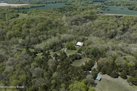 View/Area - 2305 Reuben Smith Rd, Loretto, KY 40037 photo 4 of 8