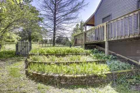 Exterior - 2305 Reuben Smith Rd, Loretto, KY 40037 photo 11 of 18