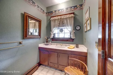 Bath - 2305 Reuben Smith Rd, Loretto, KY 40037 photo 4 of 5