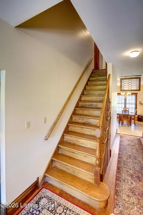 Entry Way - 2305 Reuben Smith Rd, Loretto, KY 40037 photo 4 of 6