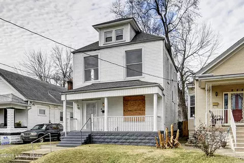 646 S 35th St, Louisville, KY 40211