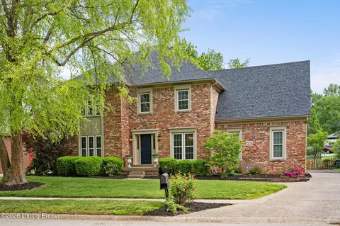 2513 Ballantrae Cir, Louisville, KY 40242