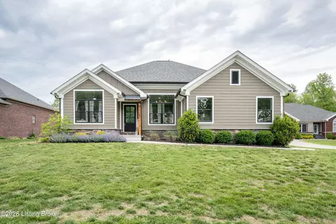 1109 Dora Dr, Sellersburg, IN 47172