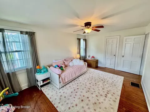 Bedroom - 209 E Virginia Ave, Springfield, KY 40069 photo 9 of 12