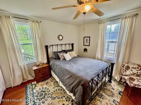 Bedroom - 209 E Virginia Ave, Springfield, KY 40069 photo 2 of 12