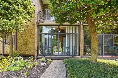 1602 Gardiner Ln #130, Louisville, KY 40205