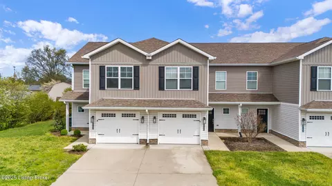 6102 Goalby Dr, Louisville, KY 40258