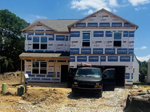 8103 Cedar Pointe Dr, Louisville, KY 40229