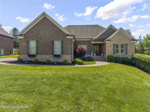 16818 Shakes Creek Dr, Fisherville, KY 40023