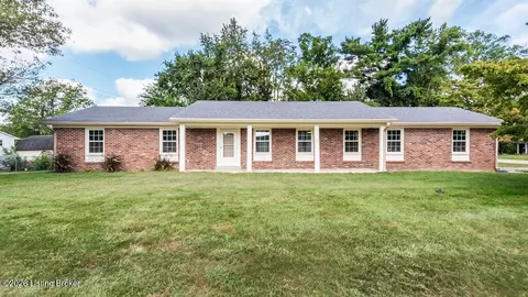 1303 Chinook Trl, Frankfort, KY 40601