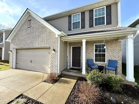 8403 Gateway Run Rd, Louisville, KY 40229