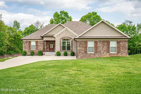 290 Elk Chase Dr, Taylorsville, KY 40071