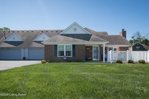 1410 Eagle Run Dr, Lyndon, KY 40222