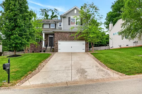 9804 Creek View Estates Dr, Louisville, KY 40291