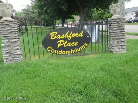 1827 Bashford Manor Ln #1, Louisville, KY 40218