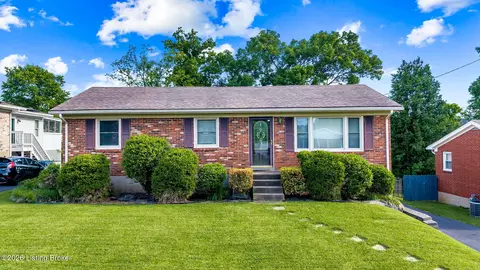 6002 Whispering Hills Blvd, Louisville, KY 40219