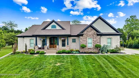673 Marthas Ct, Mount Washington, KY 40047