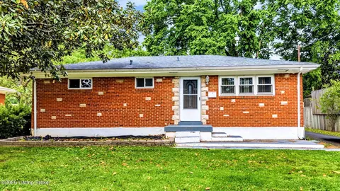 7710 Carnation Dr, Louisville, KY 40258
