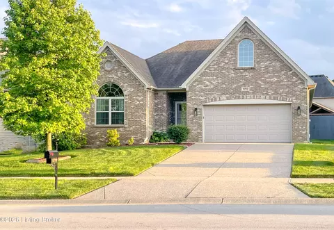 11712 English Meadow Dr, Louisville, KY 40229