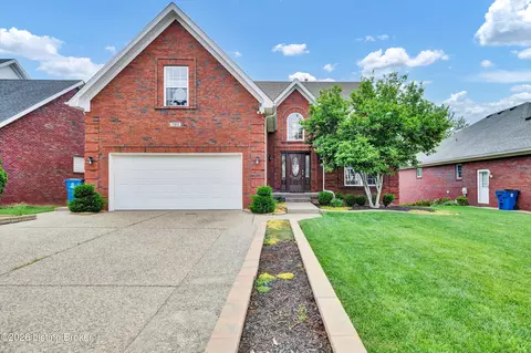 7911 Windgate Dr, Louisville, KY 40291