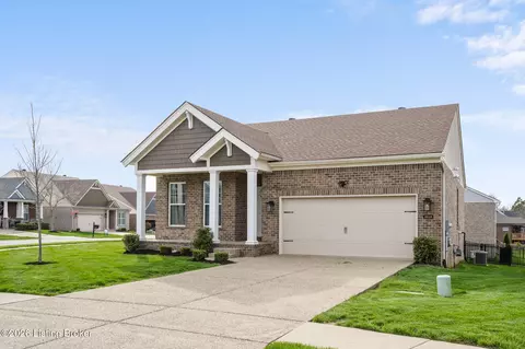 8816 Sanctuary Ln, Louisville, KY 40291