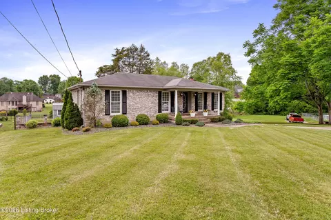 3602 Garden Ct, Shepherdsville, KY 40165