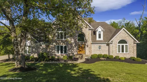 620 Twelve Oaks Dr, Mount Washington, KY 40047