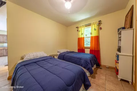 Bedroom - 482 Rolling Stone Acres Ln, Leitchfield, KY 42754 photo 2 of 16