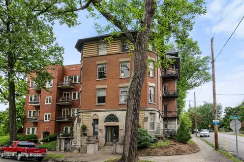 2229 Cherokee Pkwy #H, Louisville, KY 40204