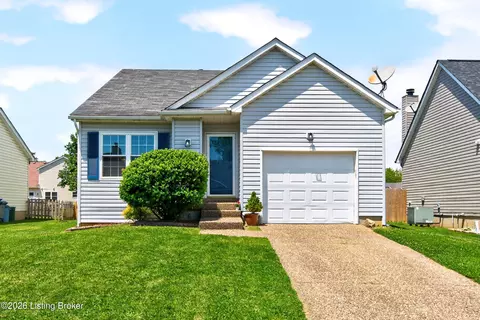 4319 Hickoryview Dr, Louisville, KY 40299
