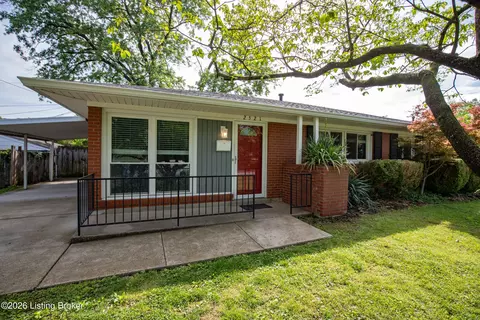 2521 Wyckford Way, Louisville, KY 40218