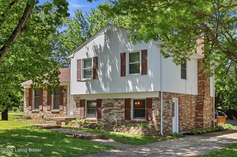 7307 Wood Rock Rd, Louisville, KY 40291