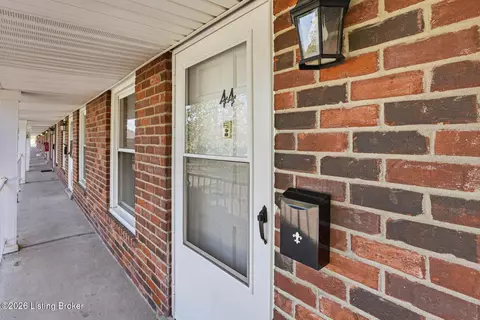 4501 S 6th St #44, Louisville, KY 40214