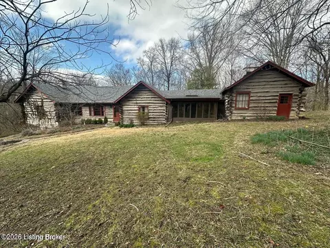 2515 Woodside Rd, Louisville, KY 40207