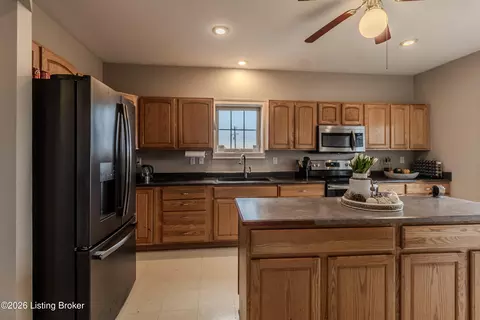 Kitchen - 2942 N Pendleton Rd, Pendleton, KY 40055 photo 2 of 4