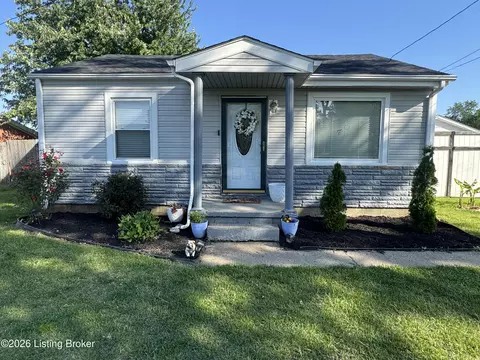 201 Meadowview Dr, Mount Washington, KY 40047