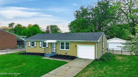11214 Deering Rd, Louisville, KY 40272