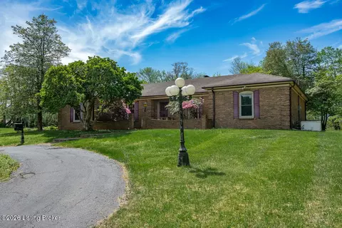 6612 Clore Ln, Crestwood, KY 40014