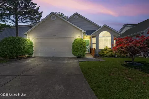 2514 Hampton Ridge Blvd, Louisville, KY 40220