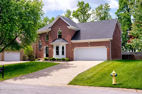 4517 Cherry Forest Cir, Louisville, KY 40245