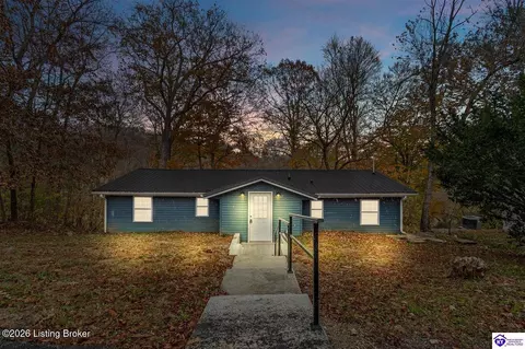 3227 Centerview Rough River Ln, Hudson, KY 40145