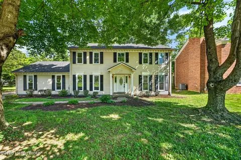 11107 Harrods Creek Ct, Louisville, KY 40223