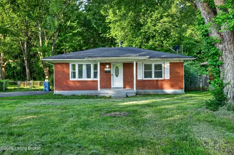 3158 New Lynnview Dr, Louisville, KY 40216