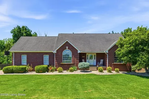 287 Cedar Place Dr, Shepherdsville, KY 40165