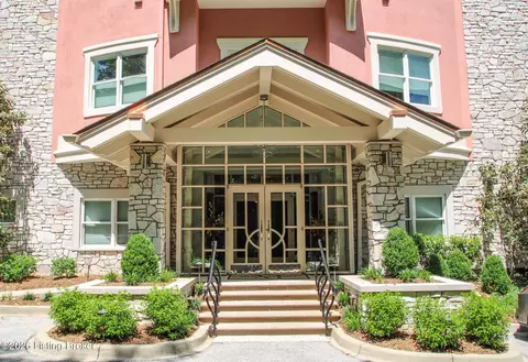 1409 Mockingbird Terrace Dr #403, Louisville, KY 40207