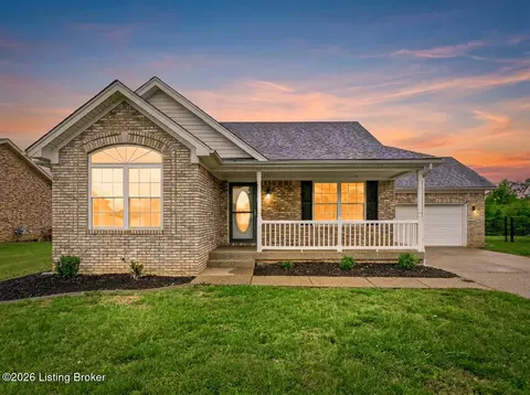 777 John Austin Ln, Mount Washington, KY 40047
